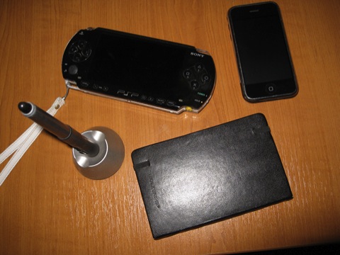 psp-iphone-moleskine-pen.jpg
