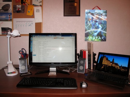 04-home-desk