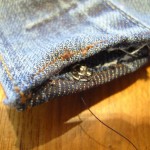 DIY: Как сделать напоясный чехол для смартфона или плеера из старых джинс