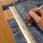 DIY: Как сделать напоясный чехол для смартфона или плеера из старых джинс
