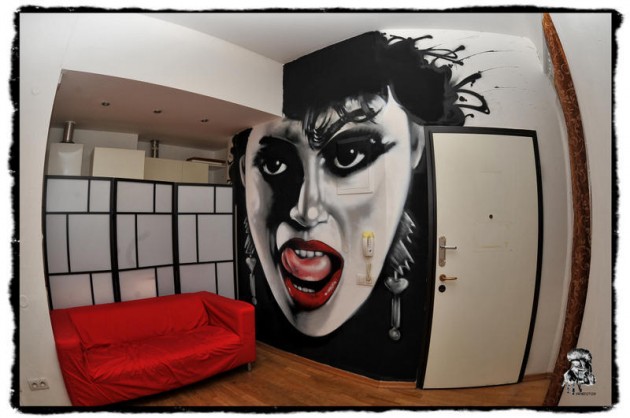 The MadHouse Hostel room