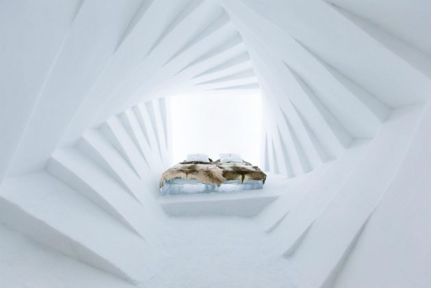 ������������ ����� � �������� ����� Icehotel