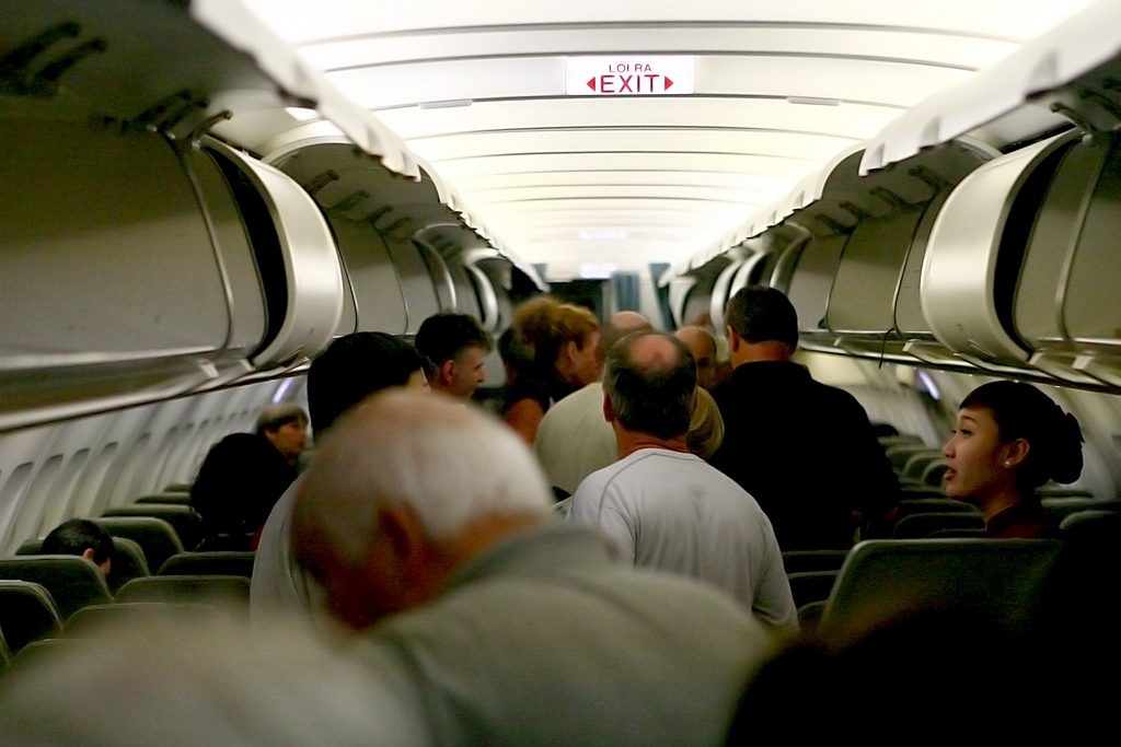 Чего не стоит делать на борту самолёта
