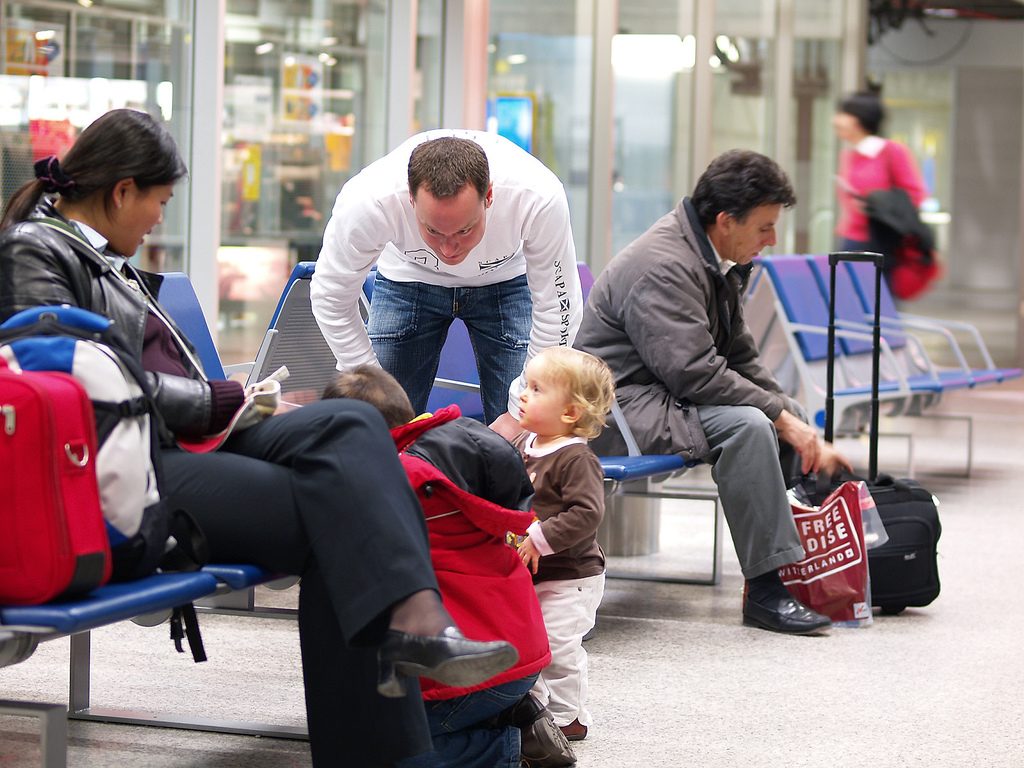 Чем занять ребёнка в аэропорту