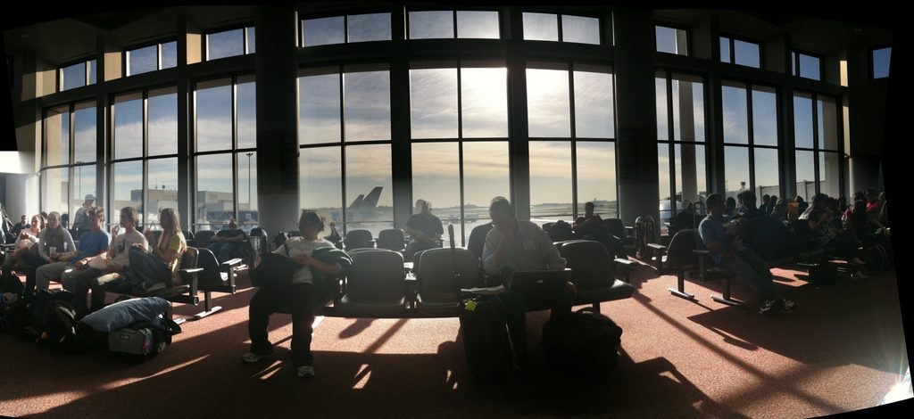 «Аварийный» набор, который спасёт при задержке рейса