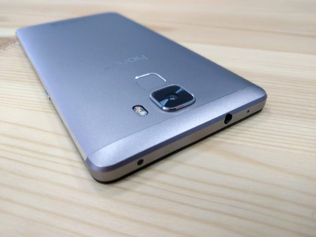 Honor 7: корпус Honor 7: корпус