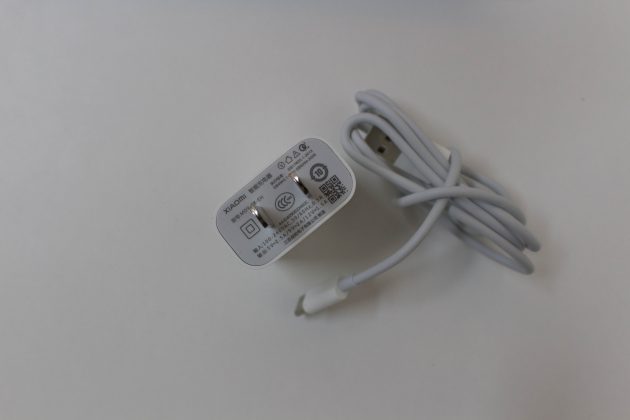 Xiaomi Mi Mix: зарядное устройство