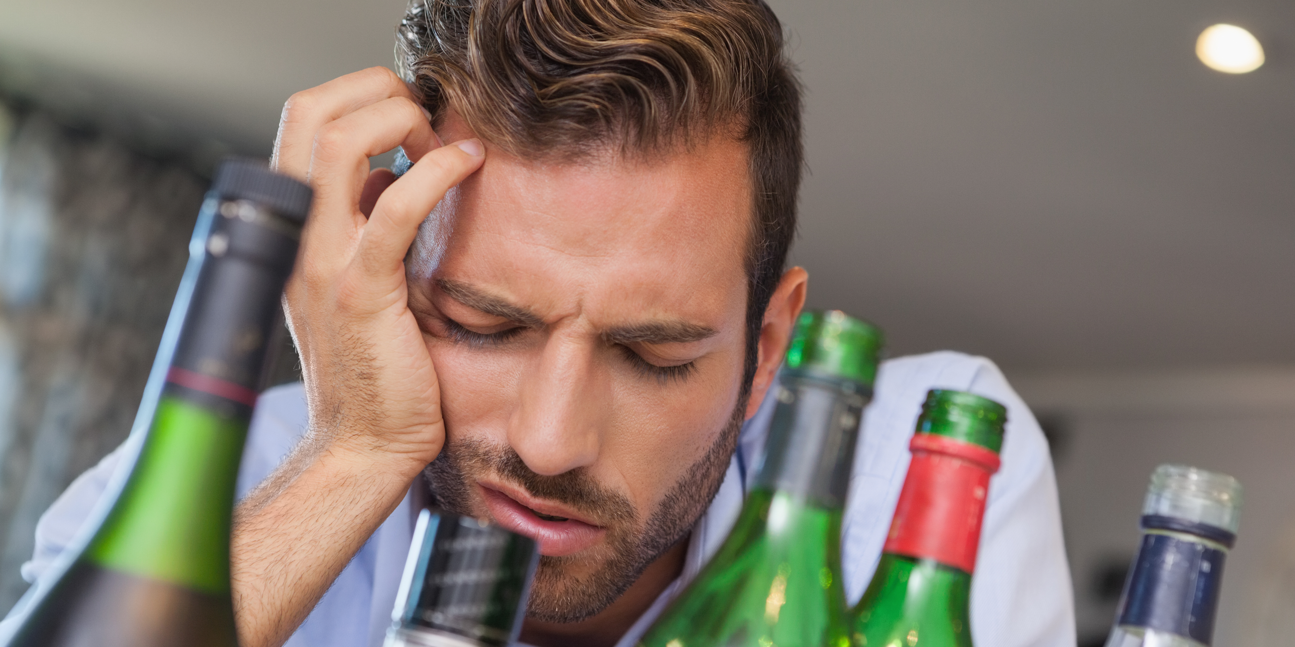 Алкоголь способствует повышению тревожности
