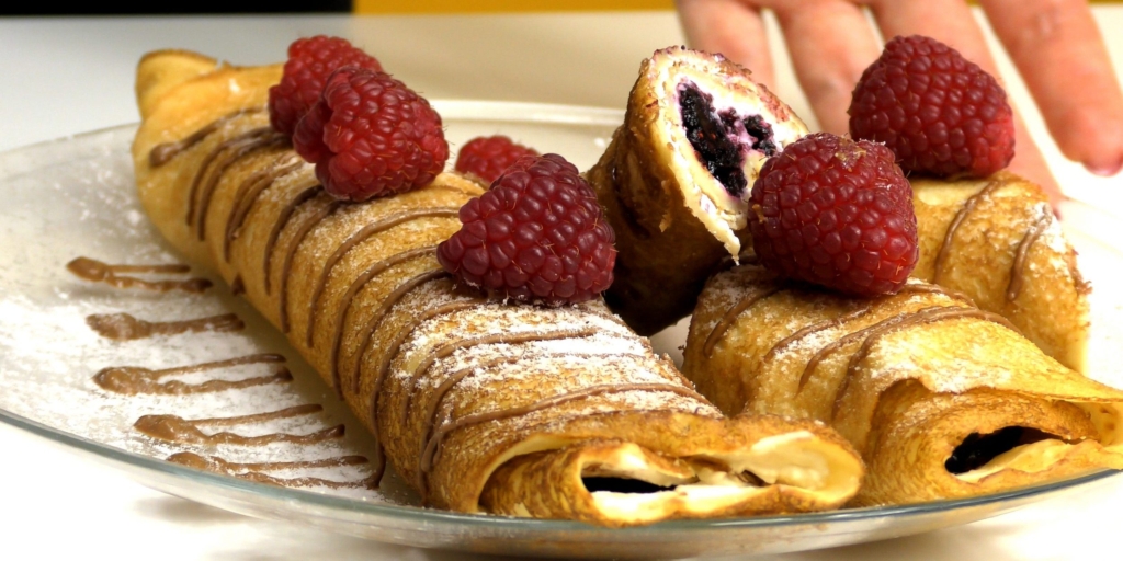 4 рецепта оригинальных начинок для блинов