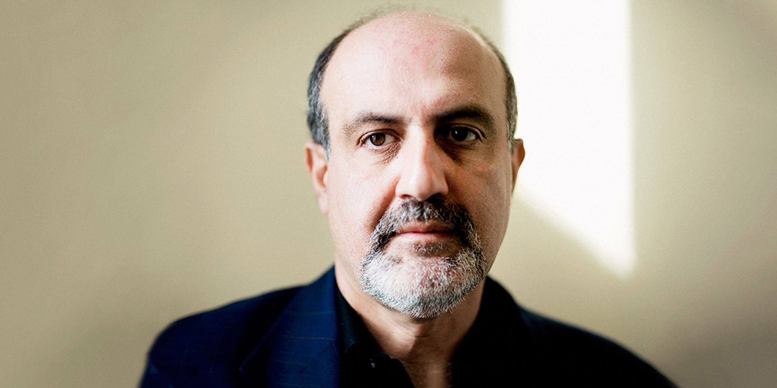 Нассим николас талеб. Нассим Николас. Nassim Nicholas Taleb. Экономист Нассим Талеб. Нассим Талеб фото.