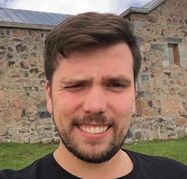 Аватар пользователя Арсений Ашомко