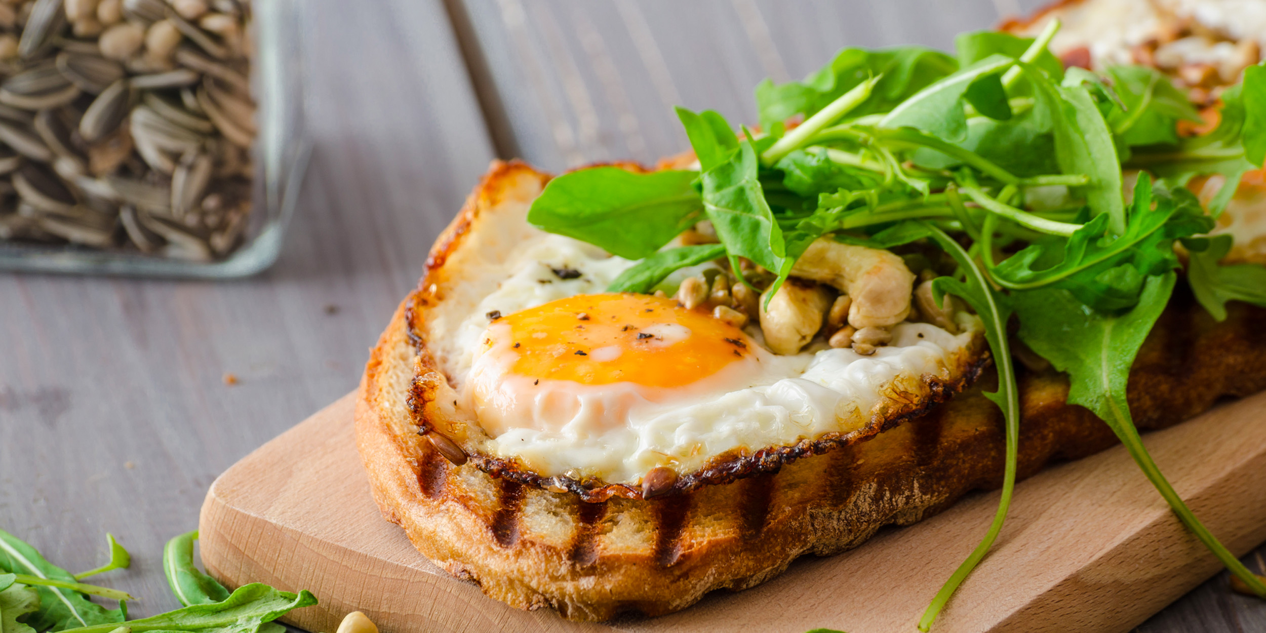 Горячие бутерброды с маслинами, перцем и сыром — пошаговый рецепт | горыныч45.рф