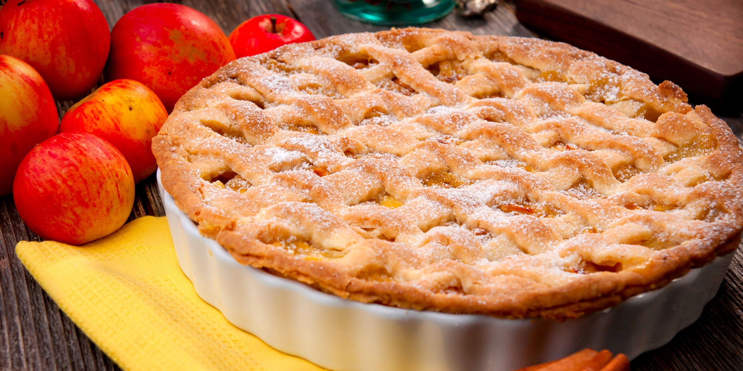 Как приготовить вкусный яблочный пирог в духовке | MAKFA