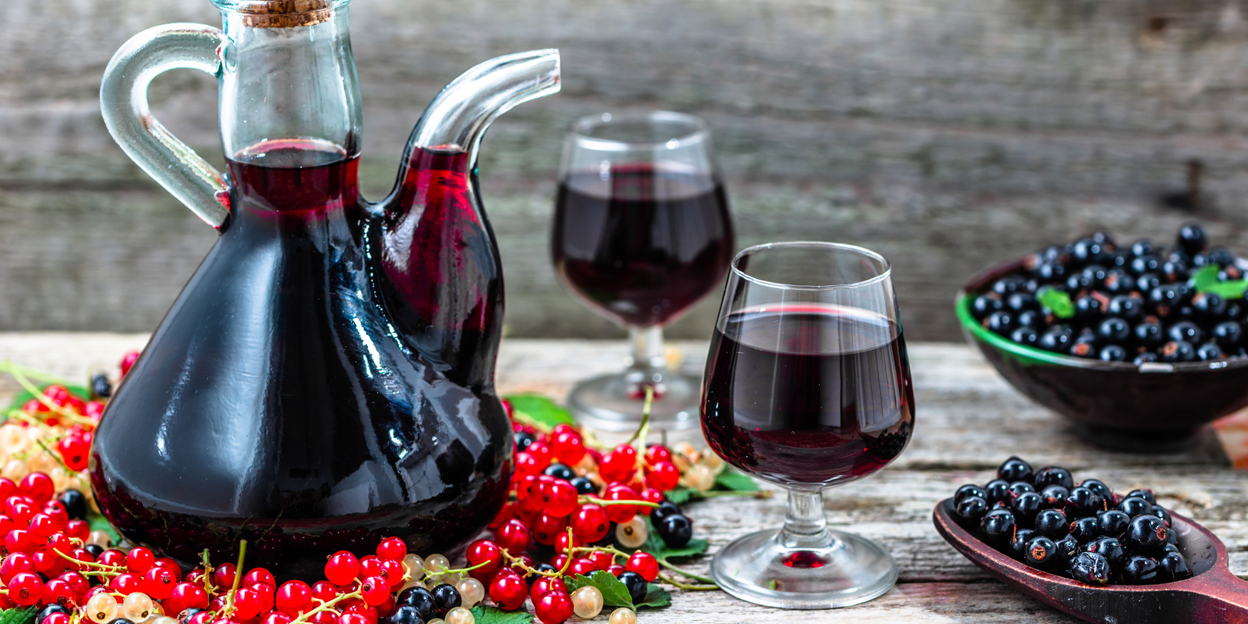 Натуральное вино из винограда по красному способу без добавления сахара