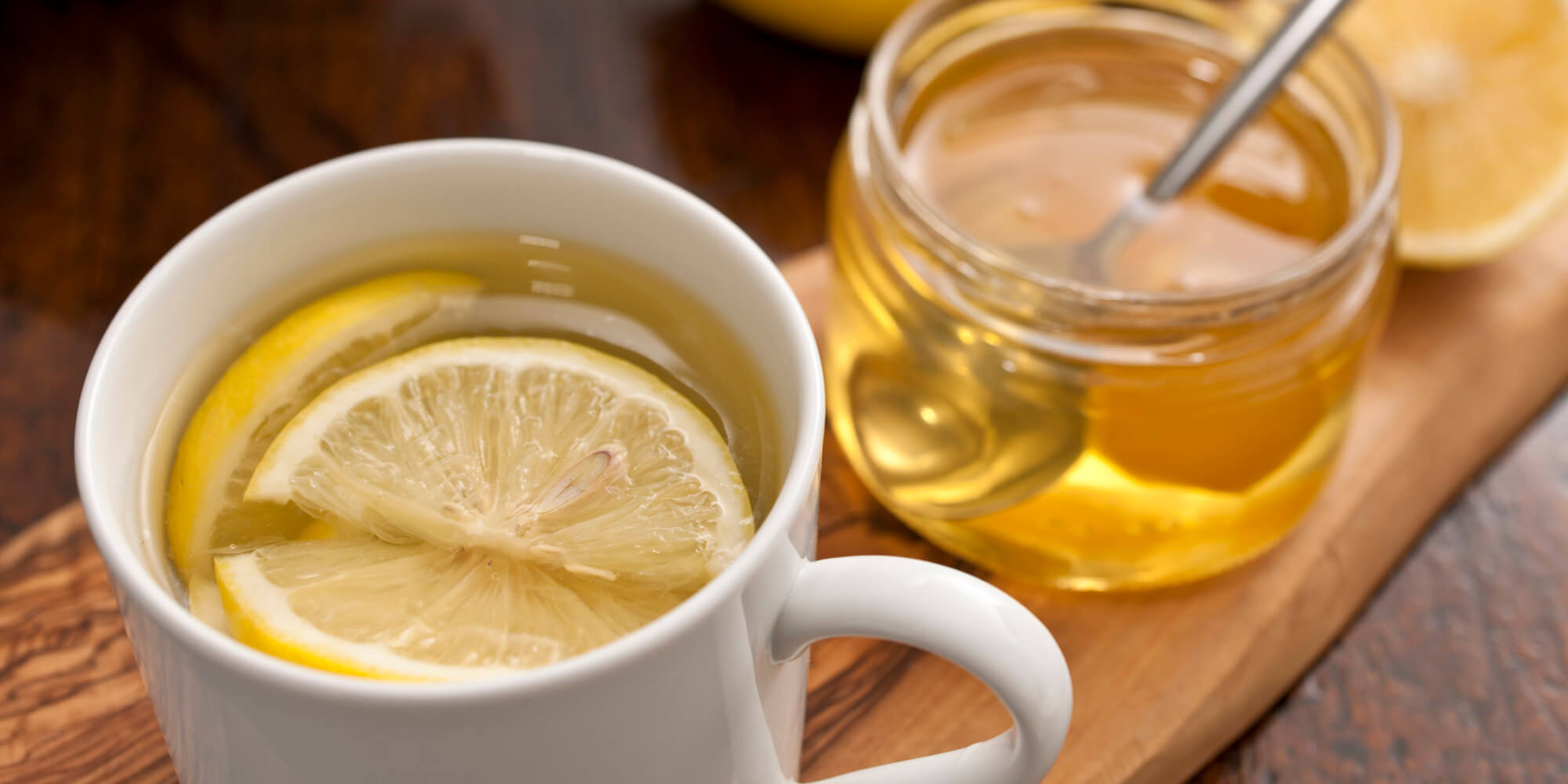 Пейте чай с медом и лимоном. Чай с лимоном. Чай с лимоном и медом. Зеленый чай с лимоном. Зеленый чай с медом и лимоном.