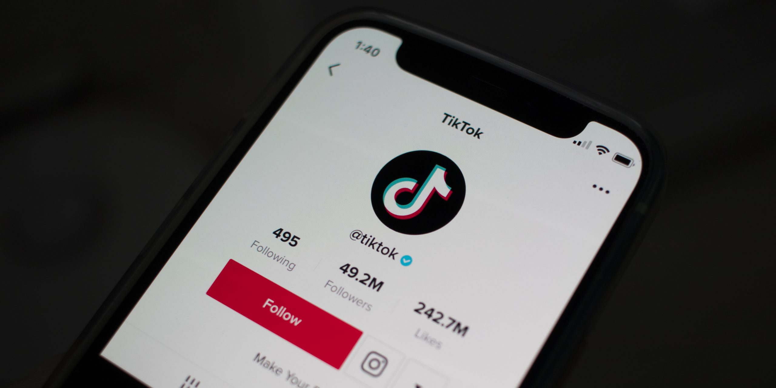 TikTok объявил о приостановке работы в России - Лайфхакер