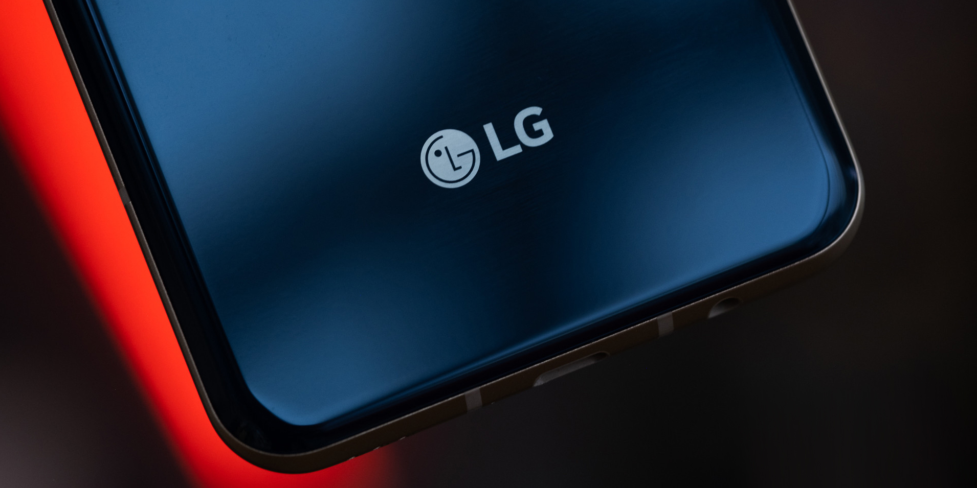 LG объявила об уходе с рынка смартфонов — Лайфхакер