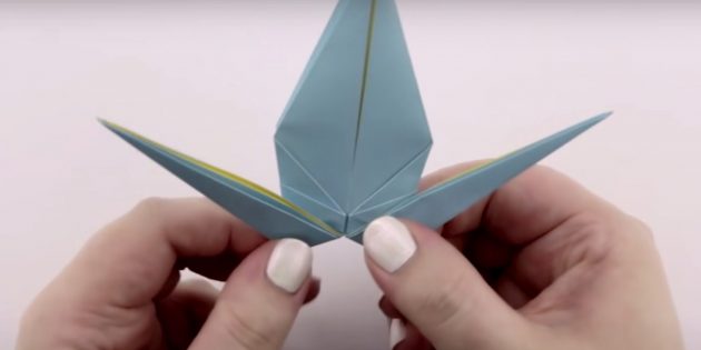 Легкий журавлик из бумаги | Оригами журавль, Оригами, Оригами лягушка