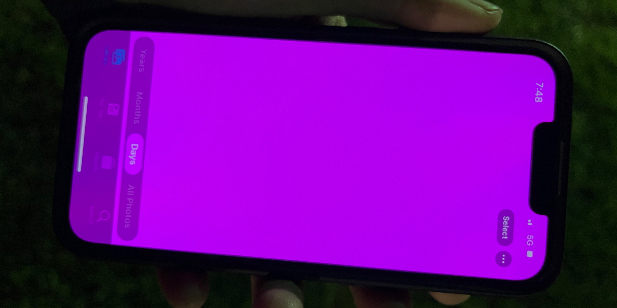 Пользователи iPhone 13 жалуются на баг с розовым экраном - Лайфхакер