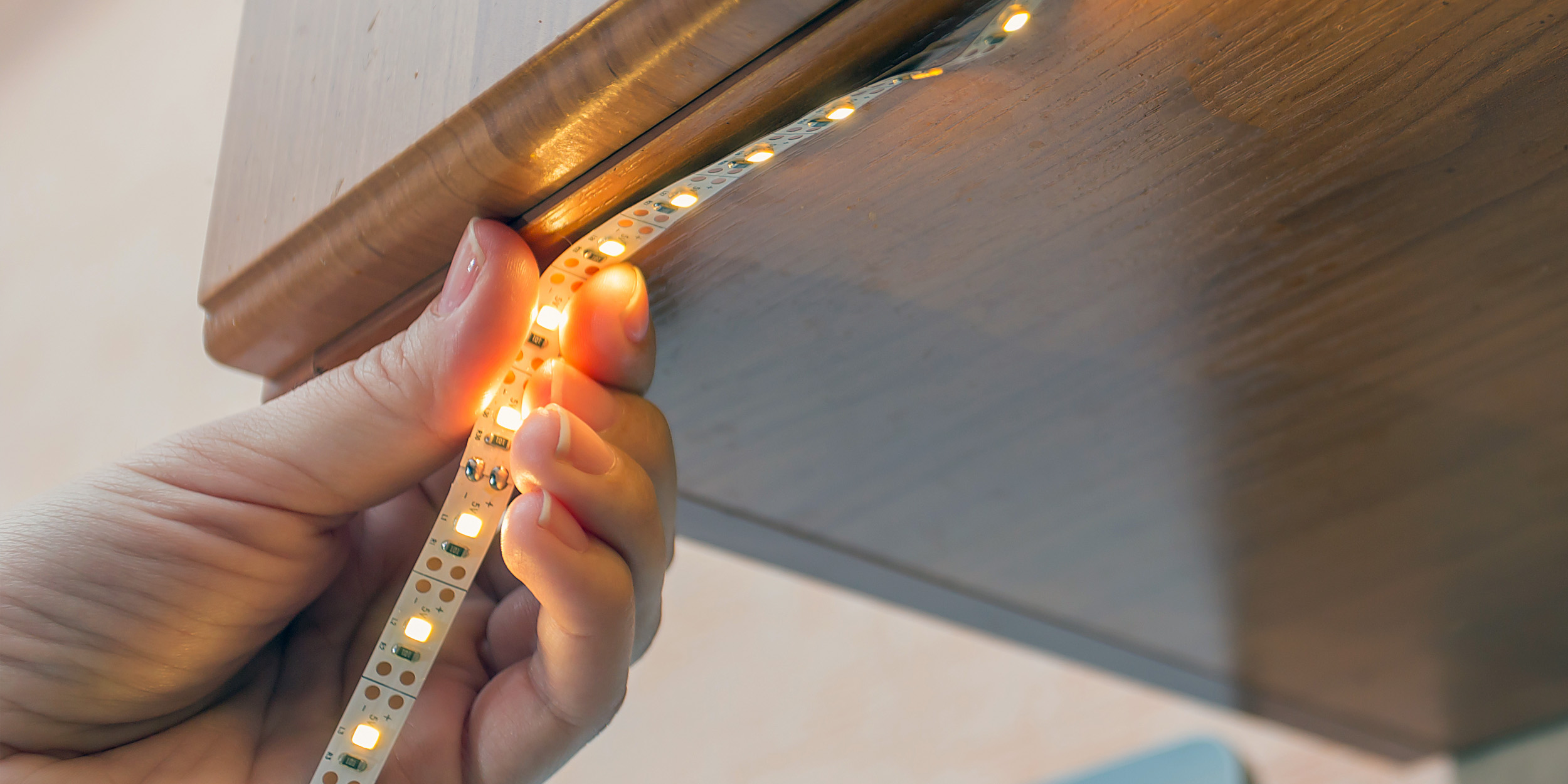 Как сделать подсветку шкафа: идеи освещения внутри и снаружи